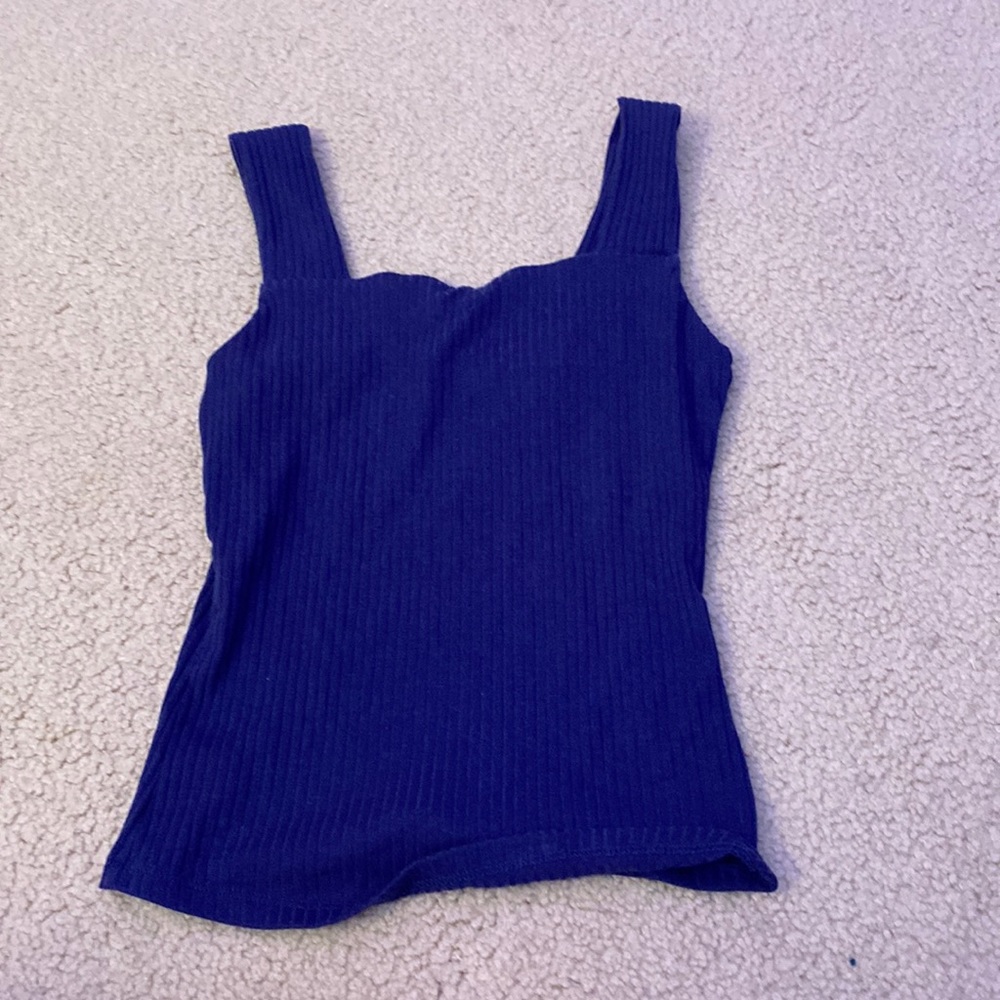 Plain ribbed tank